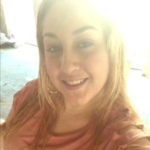 Meet your Posher, Elena